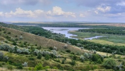 Клебан-Бык: водолазы ГСЧС вытащили тело утонувшей женщины