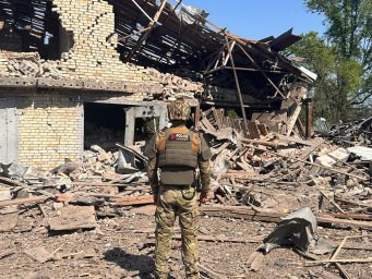 Авіаудари по Костянтинівці: пошкоджено об’єкти інфраструктури