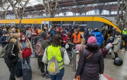 
Украинцы могут бесплатно ездить поездами в Германии: в каких случаях
