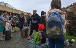 Где найти жилье с питанием. Что делать беженцам поcле прибытия в Польшу