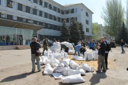 В Константиновке ДНР захватили гоисполком и милицию (ВИДЕО)